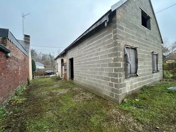 Lot de 2 maisons à rénover avec jardin