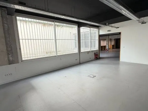 Boutique 630 m²