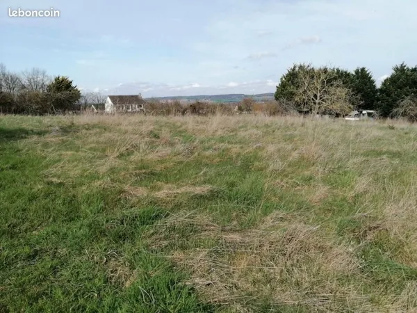 Terrain à bâtir à Lesigny