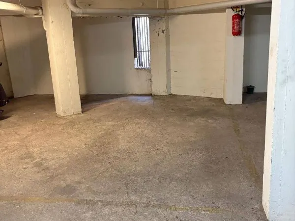 Parking 16 m²