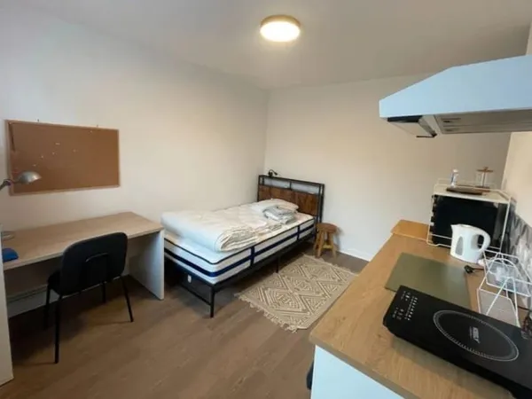 Studio 1 pièce 18 m²