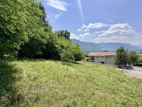 TERRAIN A CONSTUIRE 937 M2 - PONT EN ROYANS