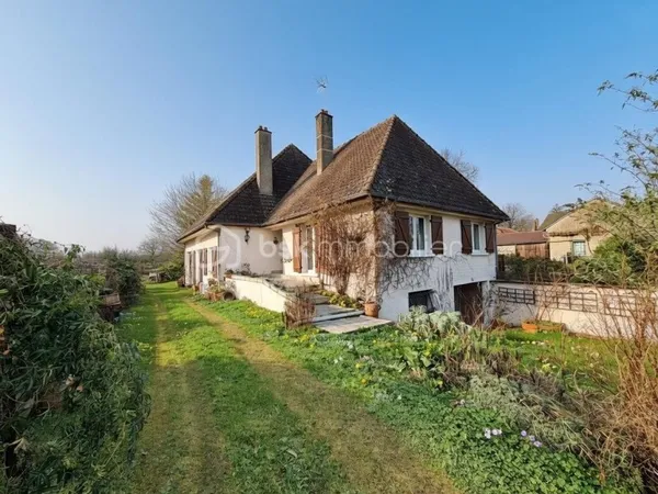 Maison 8 pièces 184 m²