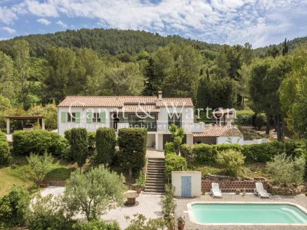 LA CADIERE D'AZUR Villa de 92m2 sur une parcelle de 5010m2