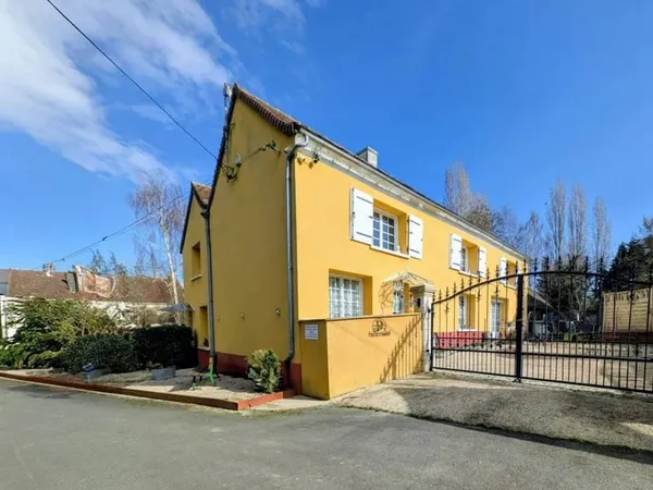 Maison 6 pièces 230 m²