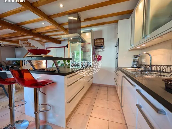 Duplex 3 pièces 113 m²