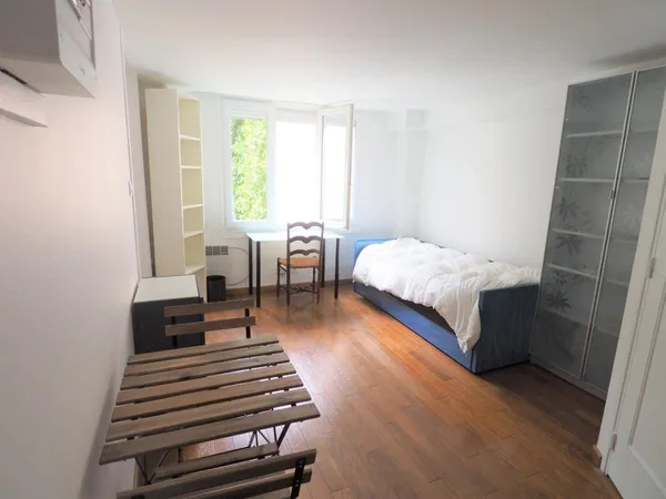 Studio 1 pièce 15 m²