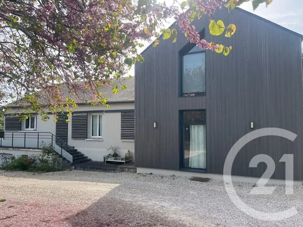 Maison 8 pièces 229 m²