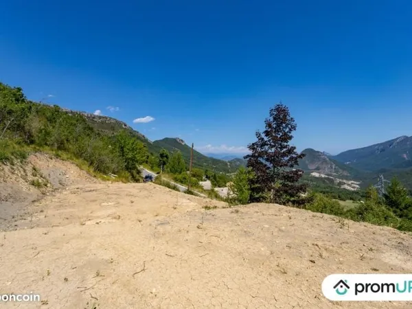 Terrain 1 450 m² Brianconnet