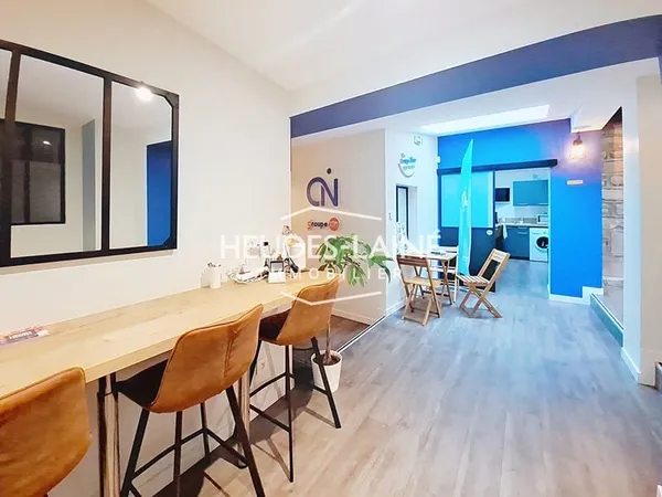 A LOUER : AVRANCHES - LOCAL PROFESSIONNEL - 289 m²