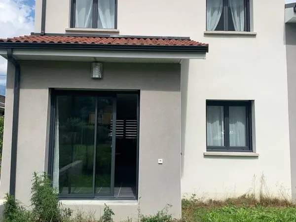 Froges villa neuve
