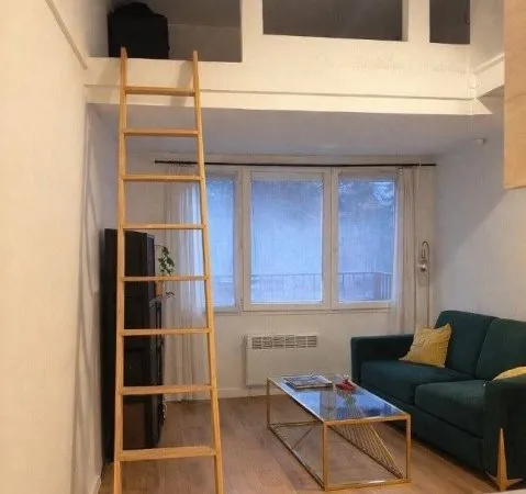 Studio 1 pièce 16 m²