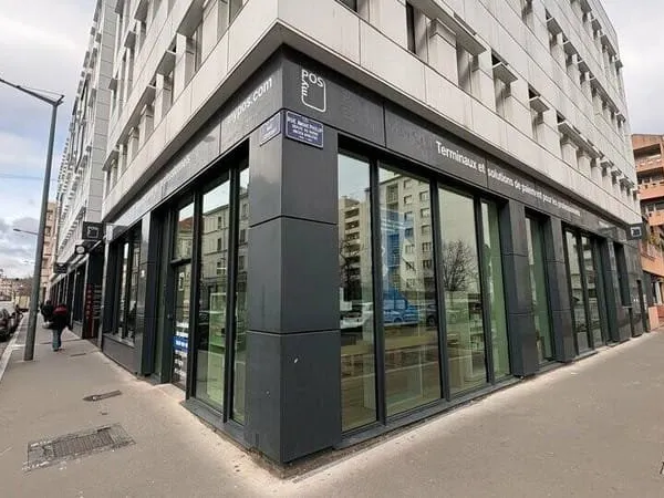 Local commercial 193 m²
