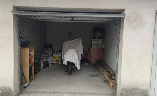 Parking 17 m²