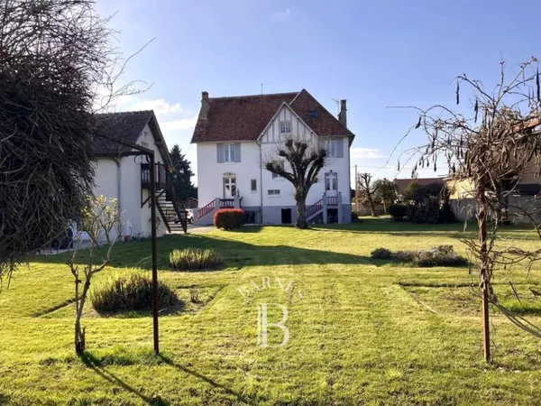 AUBIGNY-SUR-NÈRE - Belle maison familiale