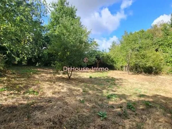 Terrain 800 m²
