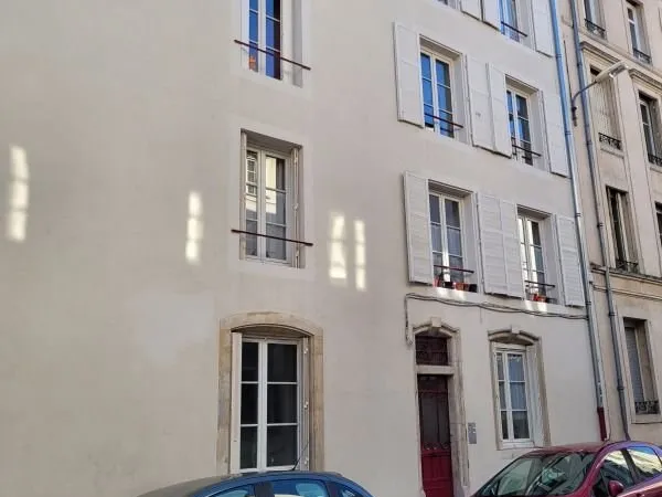 Appartement 2 pièces 74 m²