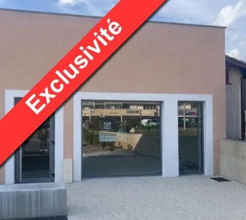 Local commercial 1 pièce 121 m²