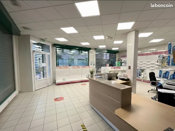 Local commercial 82 m²