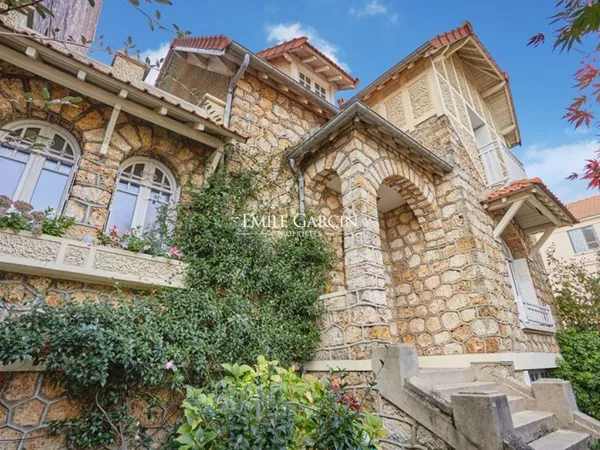 A vendre- Maison- 160 m² - quatre chambres- Versailles Notre Dame Les Prés