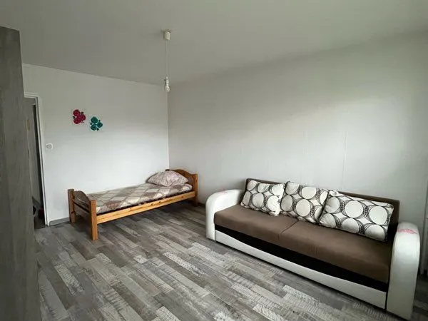 Loue T1 meublé proche centre-ville de Valentigney