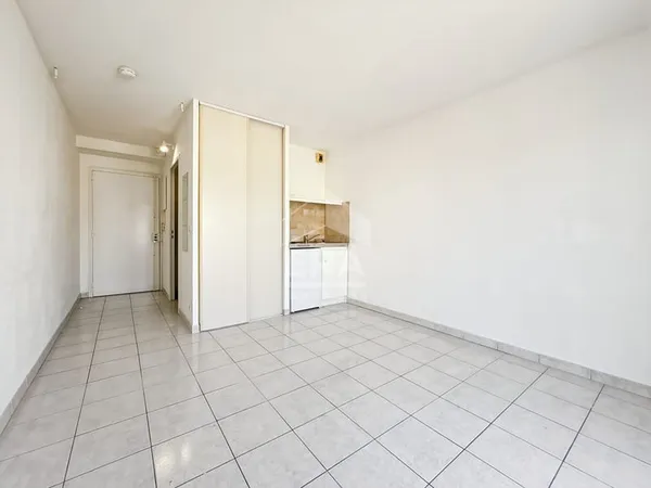 Studio Marseille 1 pièce 19 m2 Saint Pierre 13005
