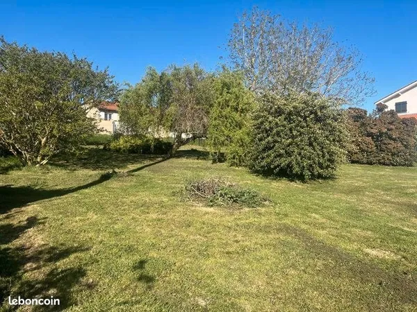 Terrain 725 m² Gragnague
