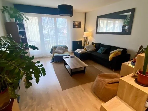 Chambre disponible de suite colocation Lyon 8e