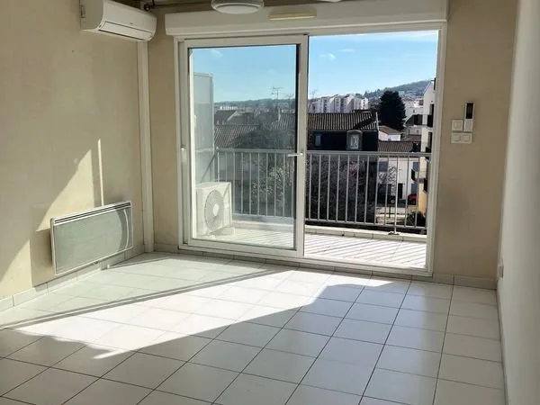T3 proche Centre ville Périgueux Cathédrale St Front Très bon état