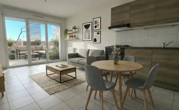 T2 lumineux avec terrasse
