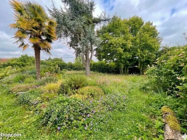 Terrain viabilisé de 950 m² - Au calme en impasse - Lons bourg - Entre particuliers