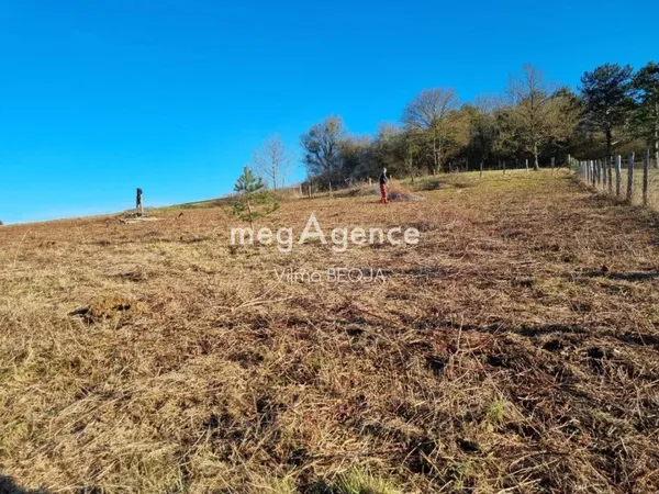 Terrain constructible avec une belle vue