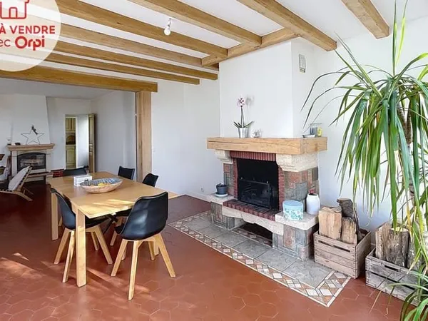 Maison 8 pièces 197 m²