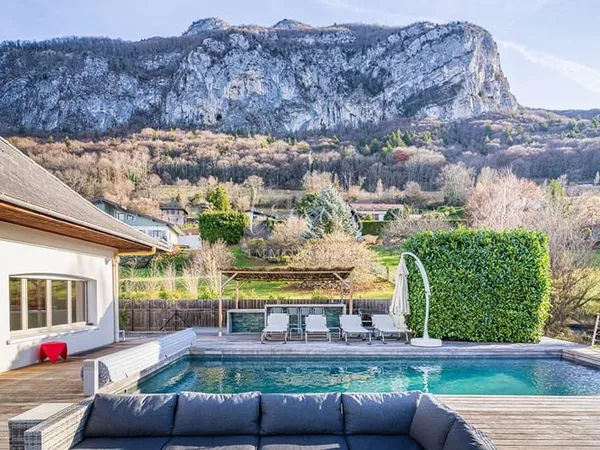 Veyrier Du Lac, Villa de 345 m2 ,superbe vue lac