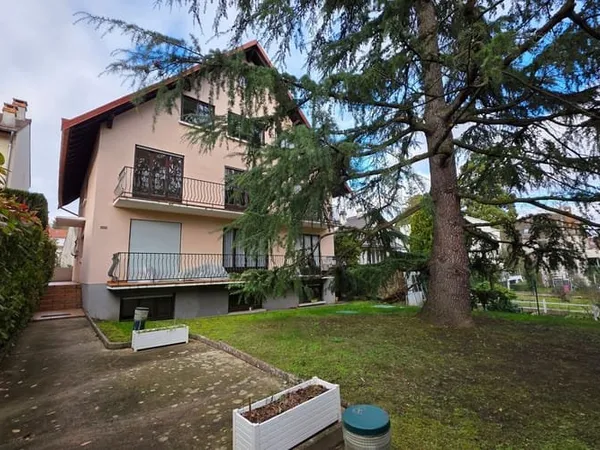 Appartement 5 pièces 111 m²