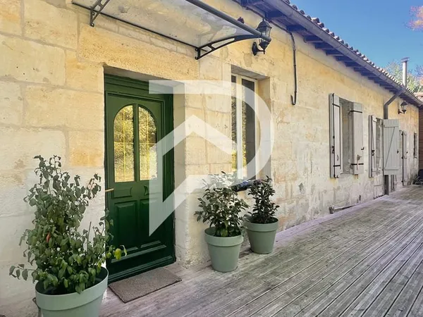 Maison pierre plain pied à Fronsac 105 m2