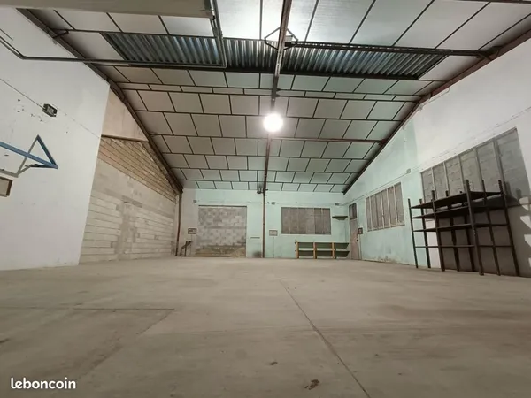 Local 150 m2