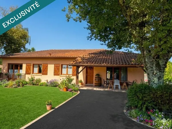 Maison de plain pied avec terrain piscinable