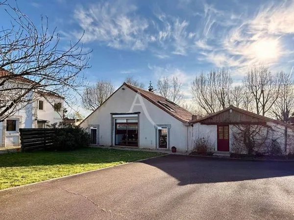 Maison 3 pièces 145 m²