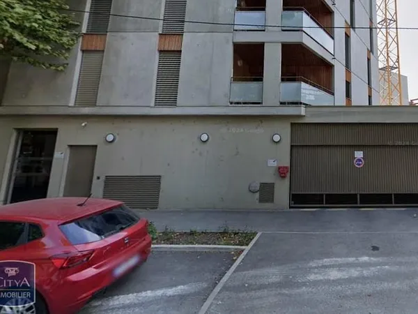 Stationnement Location Grenoble   90€