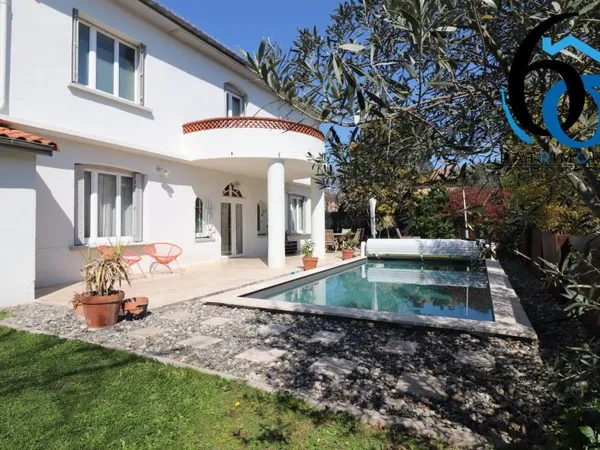 Maison 6 pièces 175 m²