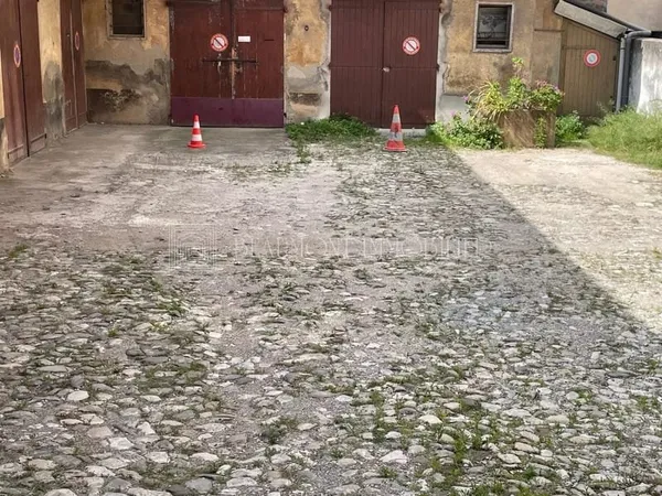 Local d’activité et entrepôt Vente Nice  20m² 178€