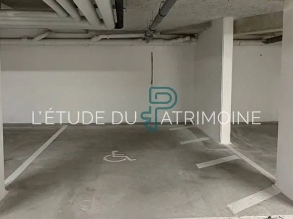 Parking 16 m²