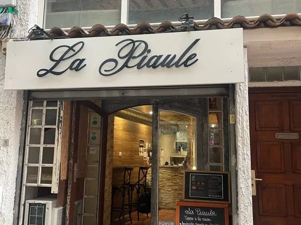 Murs commerciaux 850 euros de loyer