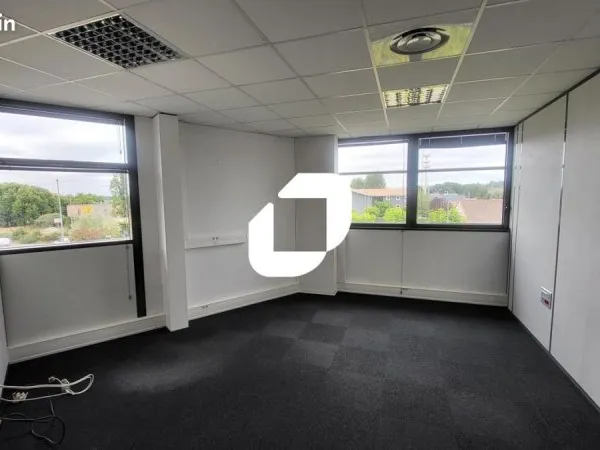 Bureau 351 m²