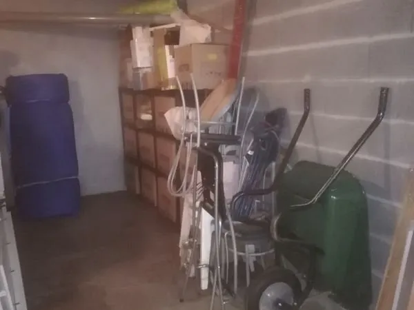 Loue garage fermé et sécurisé
