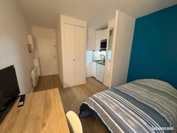 Studio meublé 15m² entièrement rénové proche de la fac