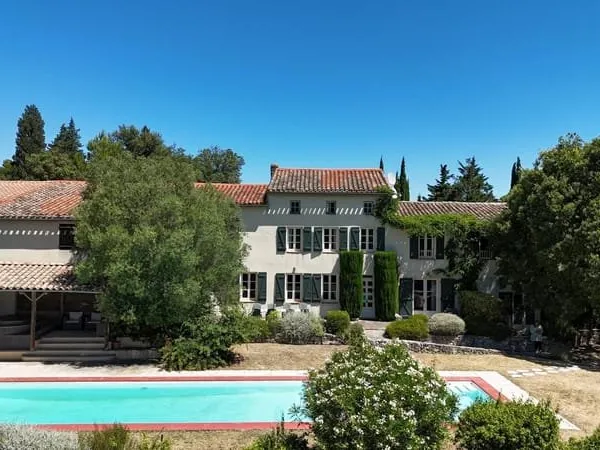 Grande propriété du 17ème siècle avec des vues majestueuses