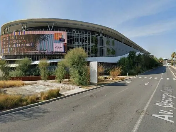 Local commercial 85 m²