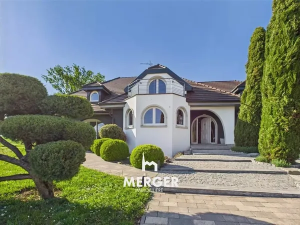 MAGNIFIQUE PROPRIETE DE 490 m² sur 25 ares